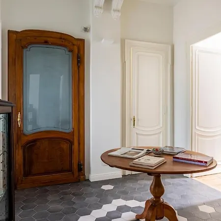 Apartment Da Reni 3 Turin